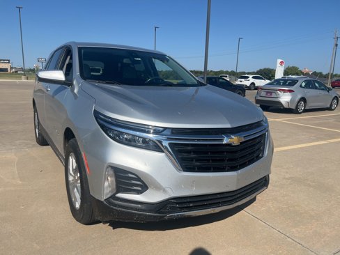 Used 2022 Chevrolet Equinox LT image 1