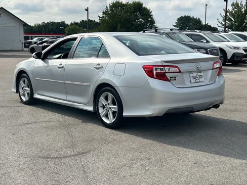 Used 2013 Toyota Camry SE image 5