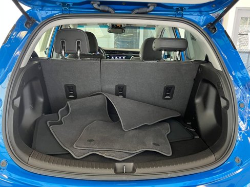 Used 2022 Chevrolet Bolt LT image 27