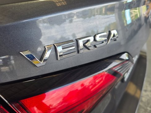 Used 2023 Nissan Versa S image 37