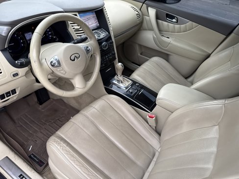 Used 2016 INFINITI QX70 2WD w/ Premium Package image 10