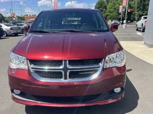 Used 2020 Dodge Grand Caravan SXT image 3