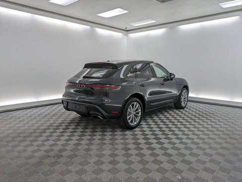 New 2026 Porsche Macan image 10