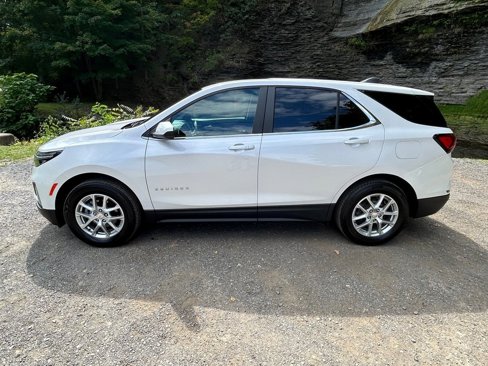 Used 2022 Chevrolet Equinox LT image 2