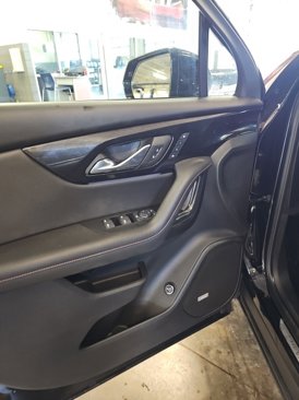 Used 2022 Chevrolet Blazer RS w/ Enhanced Convenience Package image 11