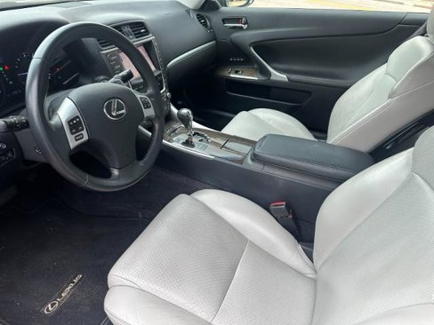Used 2011 Lexus IS 350C image 12