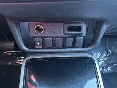 Used 2019 Mitsubishi Outlander SE image 8