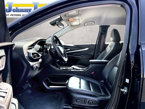 Used 2023 Chevrolet Bolt EUV LT w/ Convenience Package image 7
