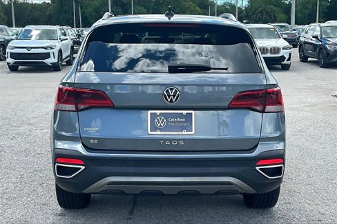 Certified 2023 Volkswagen Taos SE w/ Panoramic Sunroof Package image 6