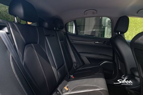 Used 2020 Alfa Romeo Stelvio image 21