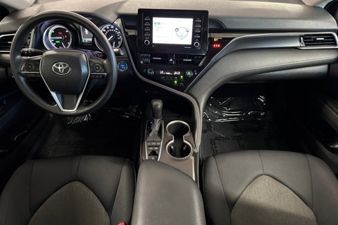 Used 2022 Toyota Camry LE image 13