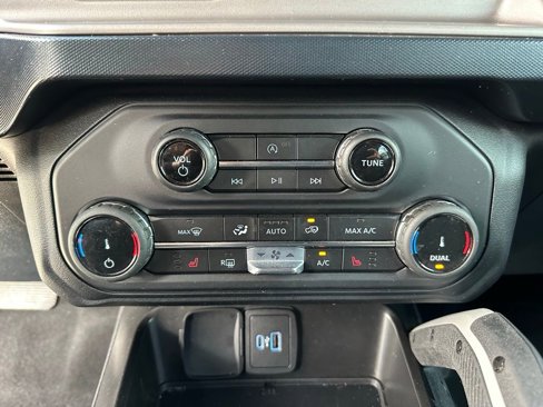 Used 2022 Ford Bronco Outer Banks w/ Sasquatch Package image 27