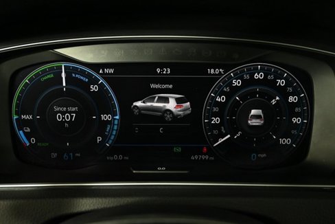 Certified 2019 Volkswagen e-Golf SEL Premium image 22