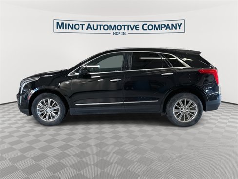 Used 2017 Cadillac XT5 Luxury w/ Driver Awareness Package image 5