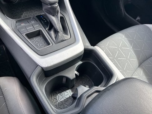 Used 2020 Toyota RAV4 XLE image 21