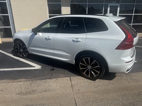 Certified 2023 Volvo XC60 B5 Plus w/ Climate Package image 2