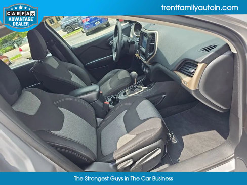 Used 2014 Jeep Cherokee Sport image 38
