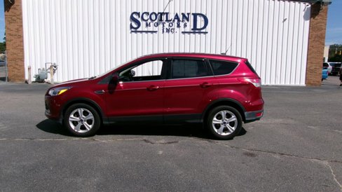 Used 2014 Ford Escape SE image 1