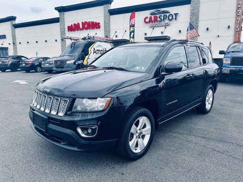 Used 2015 Jeep Compass High Altitude image 2