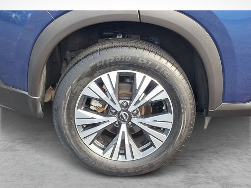 Used 2023 Nissan Rogue SV image 8