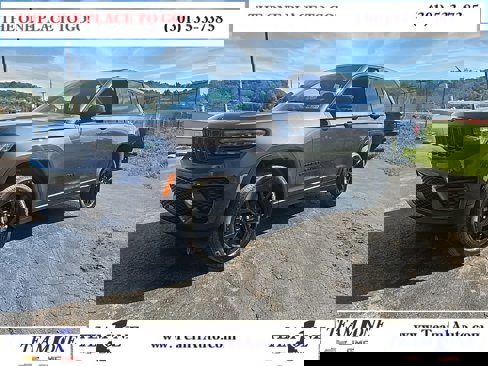 Used 2024 Jeep Grand Cherokee Altitude image 1