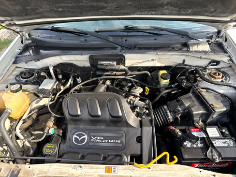 Used 2003 MAZDA Tribute LX image 40