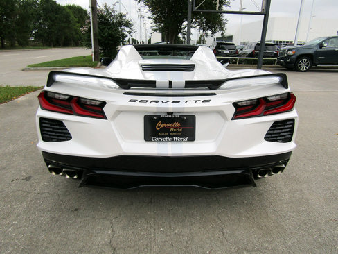 Used 2023 Chevrolet Corvette Stingray Premium Conv w/ Z51 Performance Package image 6