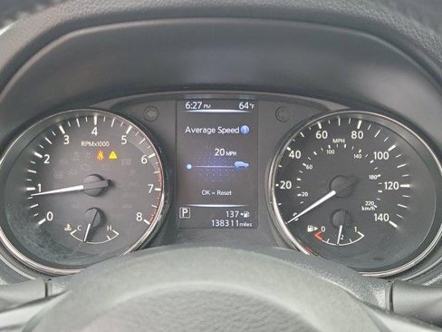 Used 2017 Nissan Rogue SV w/ SV Premium Package image 26