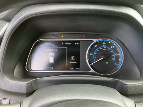 Certified 2022 Nissan Leaf S image 6