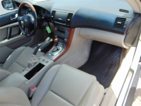 Used 2005 Subaru Outback 3.0R image 25