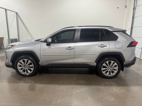Used 2024 Toyota RAV4 XLE Premium image 8