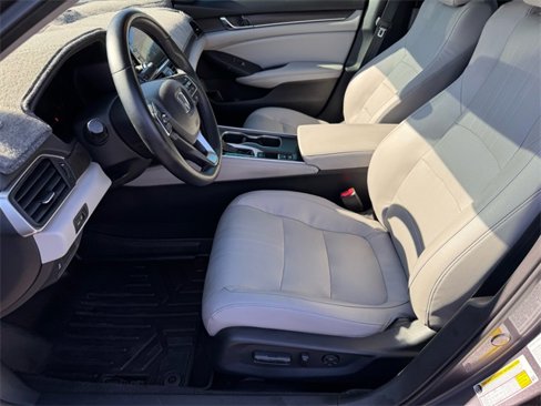 Used 2018 Honda Accord EX-L image 8