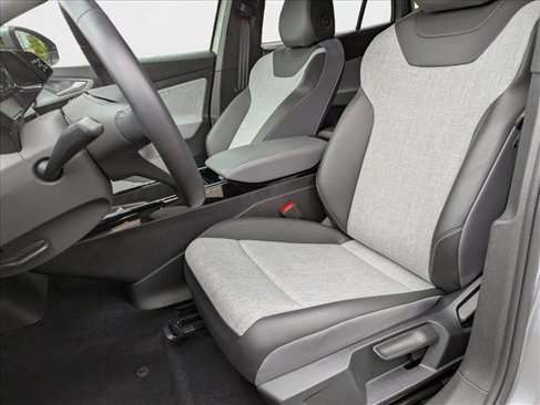 Used 2023 Volkswagen ID.4 Pro image 18