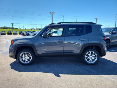 Used 2022 Jeep Renegade Latitude w/ Convenience Group image 7
