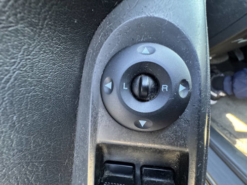 Used 2003 Hyundai Tiburon GT image 25
