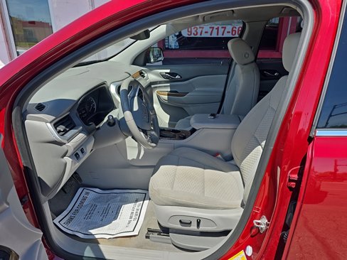 Used 2018 GMC Acadia SLE image 9