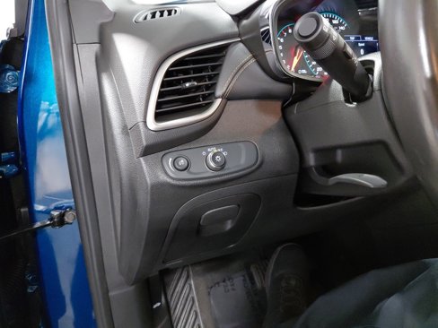 Certified 2020 Chevrolet Trax LT w/ LT Convenience Package image 28