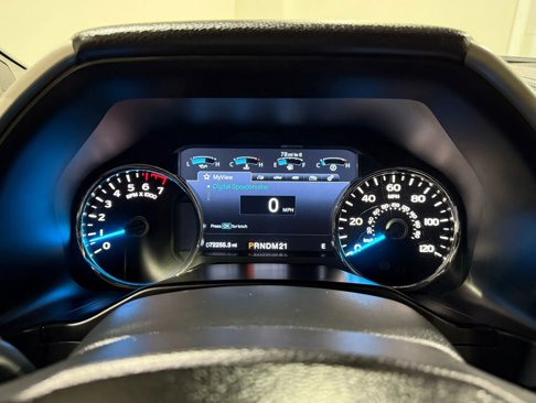 Used 2016 Ford F150 Lariat w/ Equipment Group 501A Mid image 9