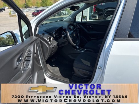 Used 2020 Chevrolet Trax LS w/ Tint and Cruise Package image 11