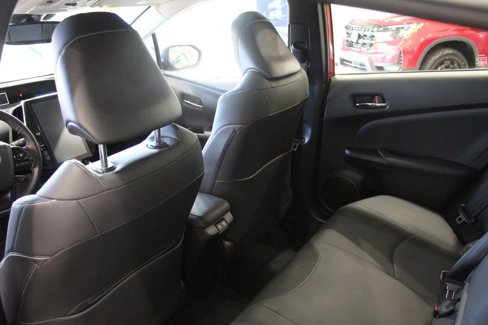 Used 2021 Toyota Prius Prime Limited image 13