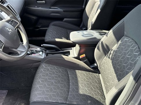 Used 2021 Mitsubishi Outlander Sport ES image 11
