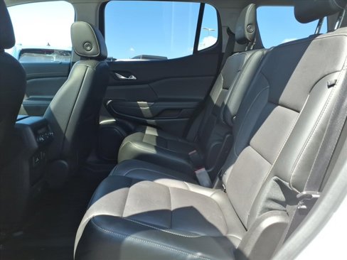 Used 2019 GMC Acadia SLT w/ LPO, Floor Liner Package image 10