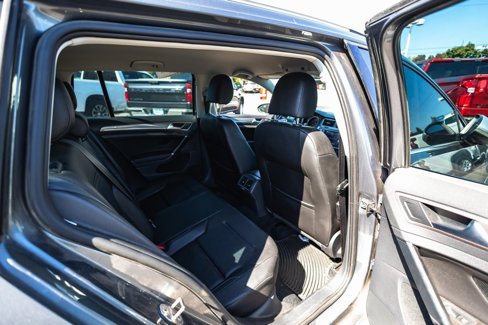 Used 2017 Volkswagen Golf Alltrack image 20
