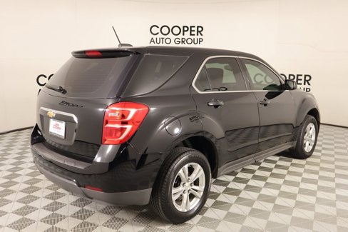 Used 2017 Chevrolet Equinox LS image 19