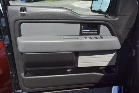 Used 2013 Ford F150 XLT w/ XTR Pkg image 8