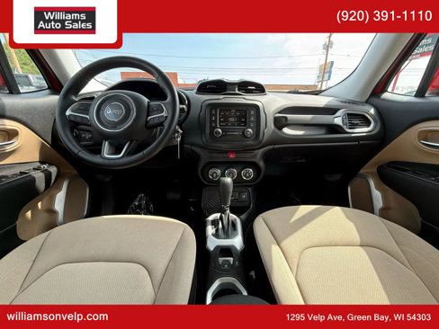 Used 2015 Jeep Renegade Latitude image 17