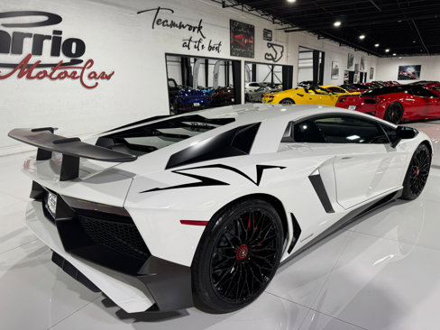Used 2016 Lamborghini Aventador LP 750-4 Superveloce image 7