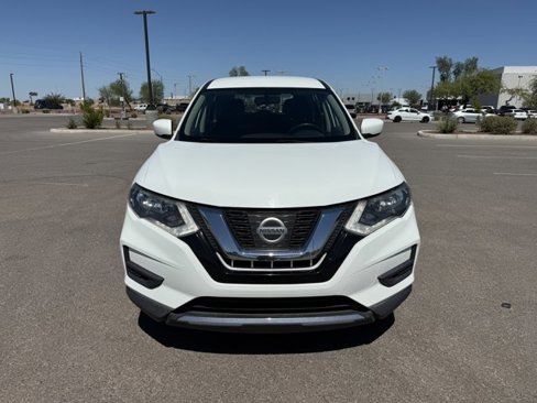 Used 2017 Nissan Rogue S image 3