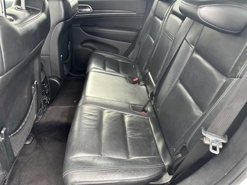 Used 2017 Jeep Grand Cherokee Limited image 26