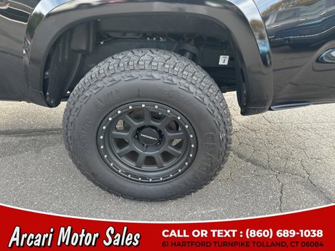 Used 2021 Toyota Tacoma TRD Sport image 15